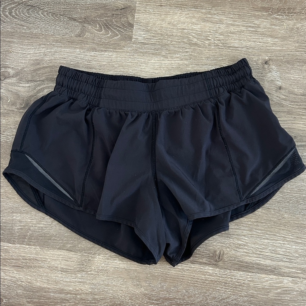 Lululemon black Hotty hot shorts size 8